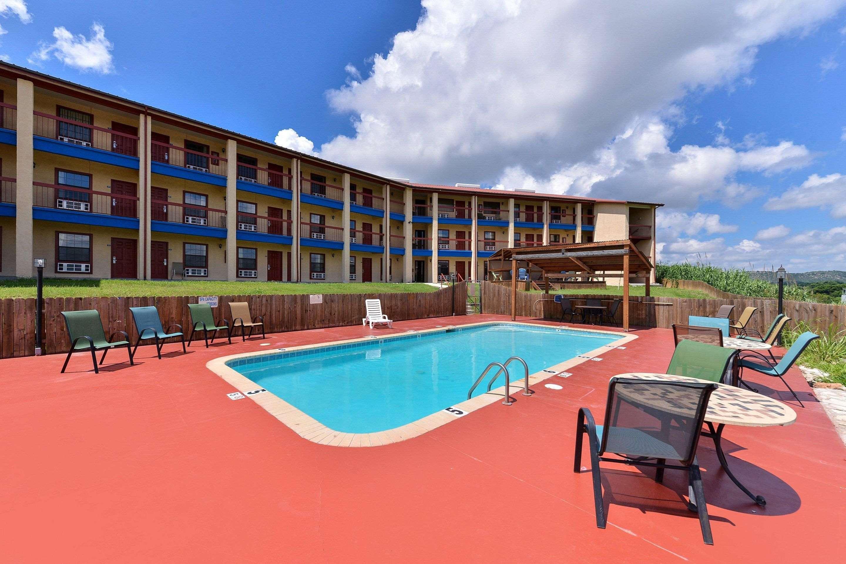 Econolodge Junction Exterior photo